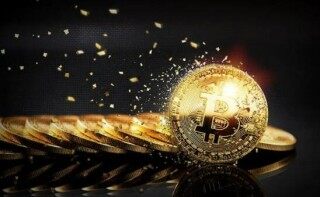 比特币破15万美元(比特币价格突破25000美元)